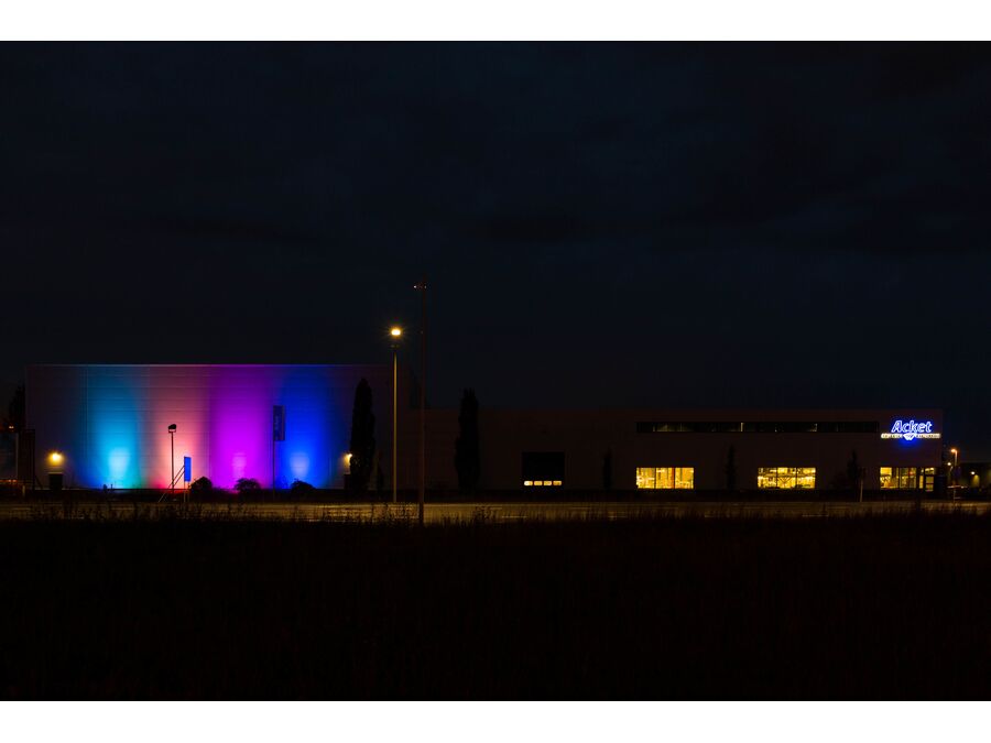 Acket locatie